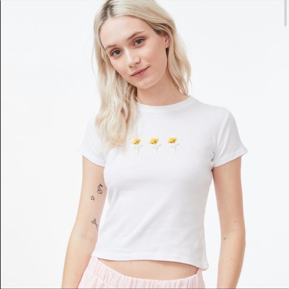 Brandy Melville Flower Baby Tee